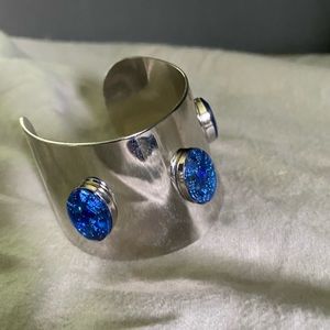Vintage Sarah Coventry large silver adjustable cuff bracelet w blue glas…